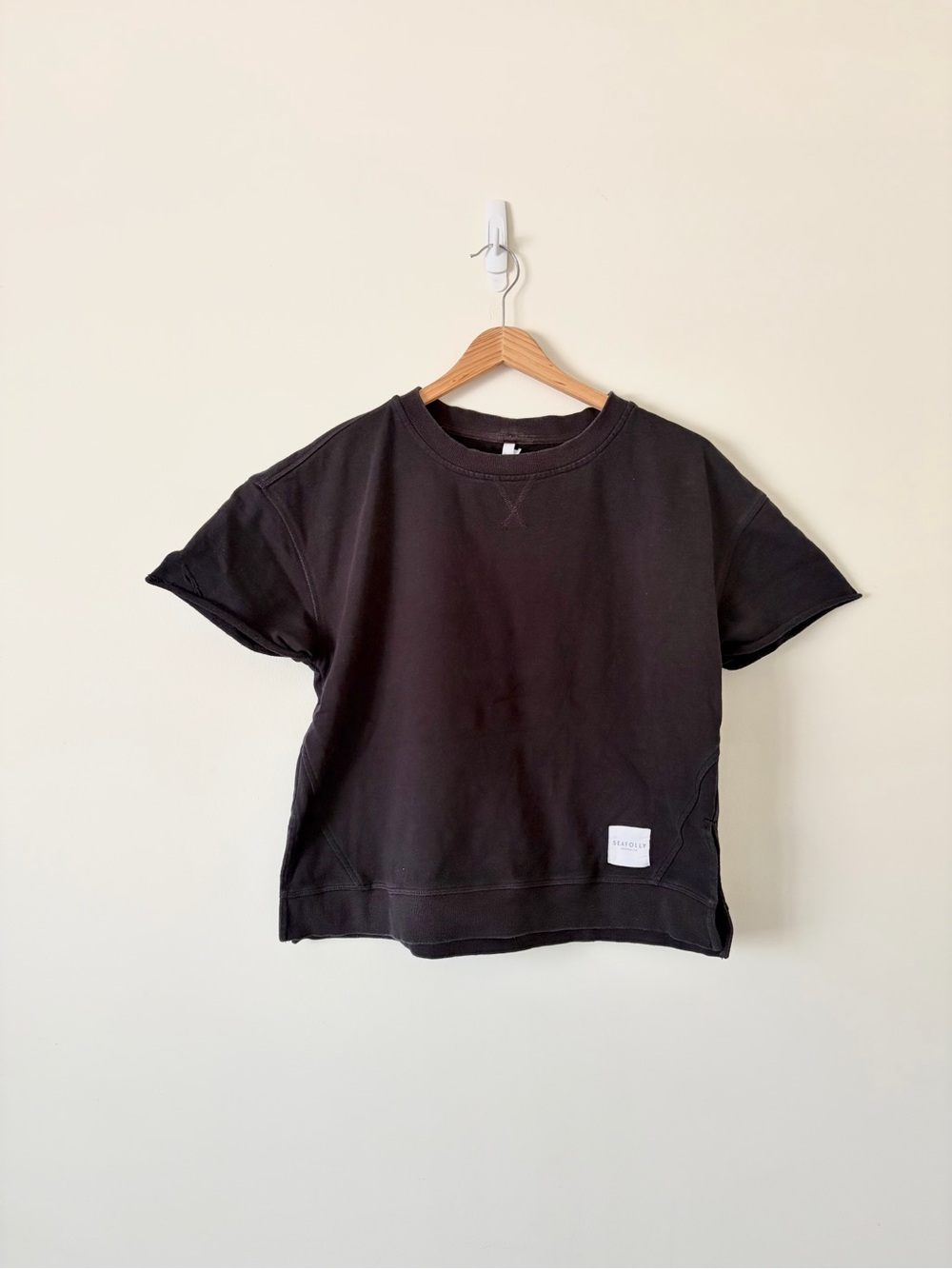Seafolly Black Short-Sleeve Pullover Sweatshirt